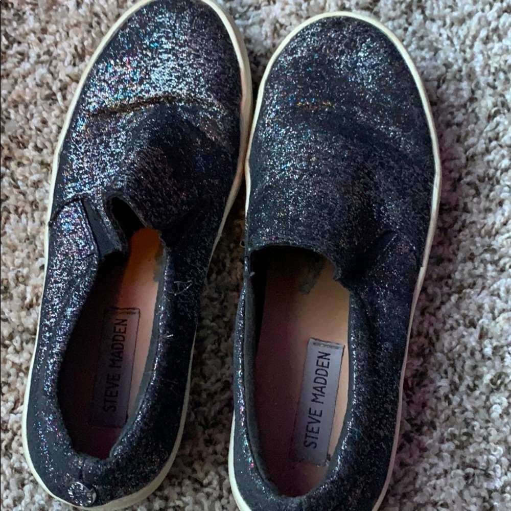 Steve Madden slip ons